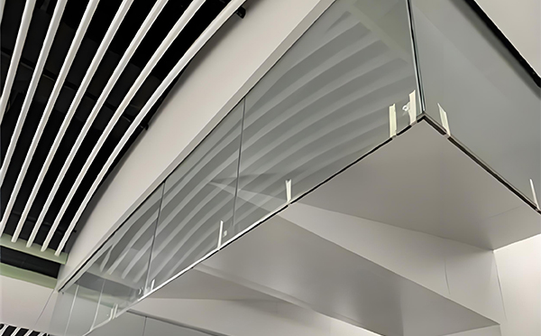 甘谷玻璃挡烟垂壁