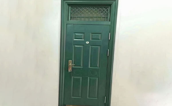 甘谷学校教室门 甘谷学校教室门