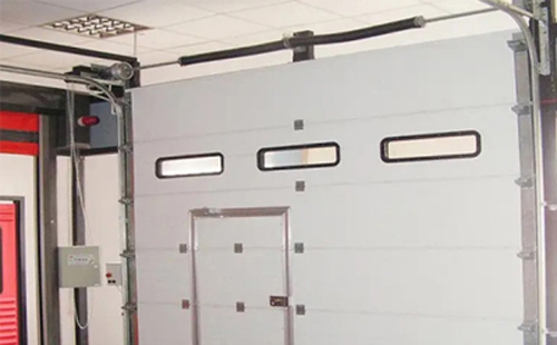 甘谷工业提升门的安装方法