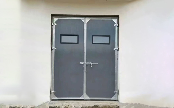 甘谷工业门在高温作业区域的运行表现